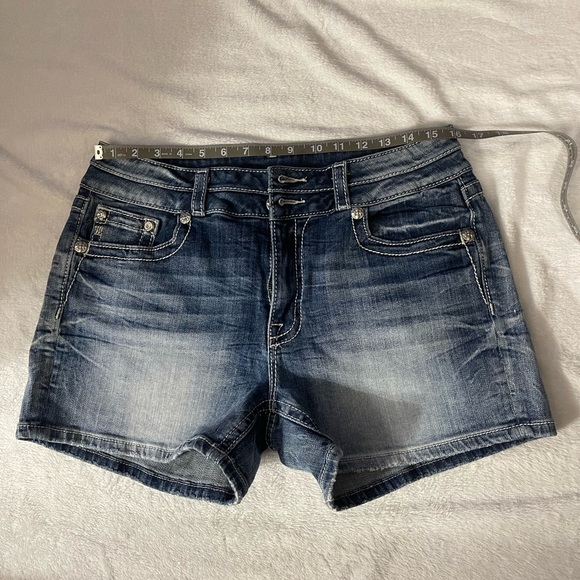 Miss Me Patriotic Jean shorts size 31 - Picture 2 of 7